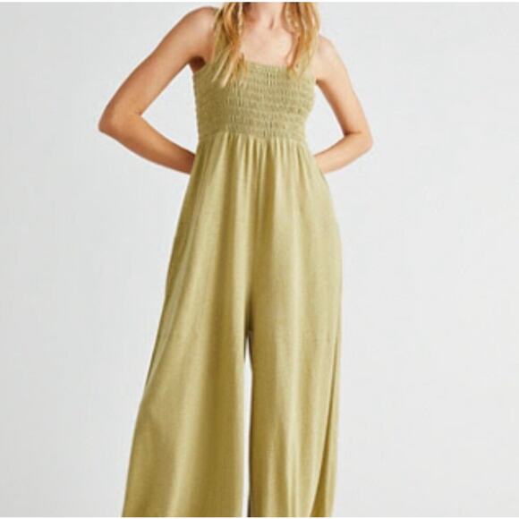 Free People FP Beach Linen Blend Homecoming Wide Leg Jumpsuit Green Medium - Picture 1 of 6